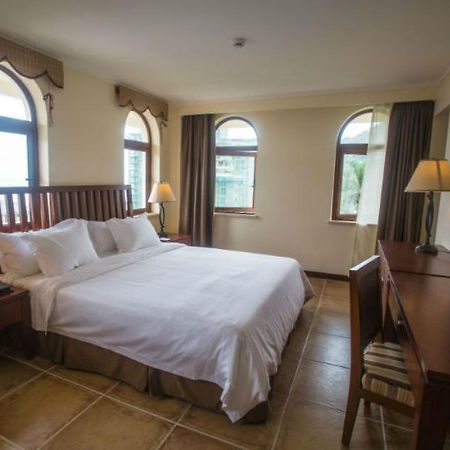 Yuhuayuan Seaview Hotel Sanya Exterior photo
