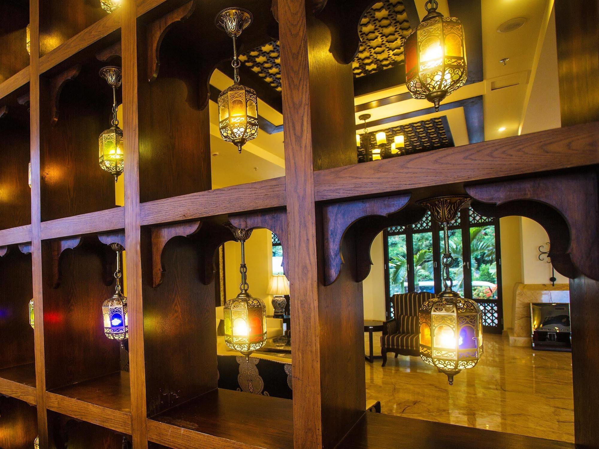 Yuhuayuan Seaview Hotel Sanya Exterior photo